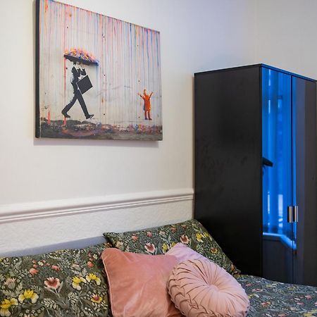 Cozy Rooms In Shared Accommodation Near Anfield Stadium With Parking And Wifi Liverpool Exterior foto